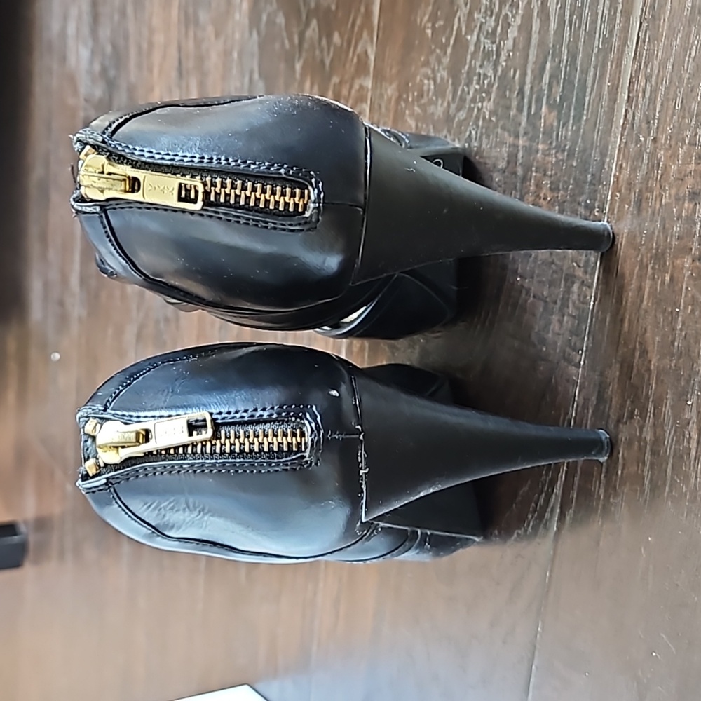H&M Zip-Back Pumps - Picture 3 of 6